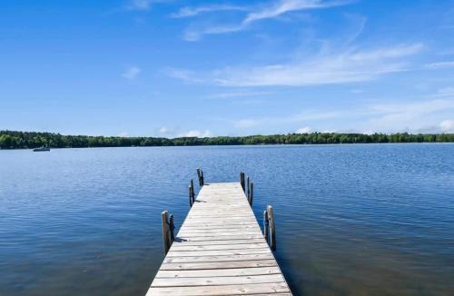 St Germain House | Bayview Resort Waters Edge Cabin 2