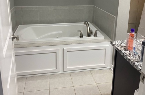 Berwick House | Beautiful 3 Bed/Bath house in quiet location. Just minutes from DSM and Ankeny