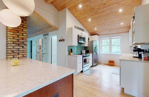 Lakeside House | Beautiful Lakeside MI vacation home with association beach access - late summer