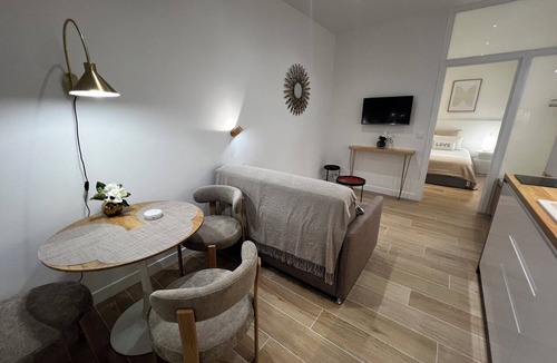 15th Arrondissement Apartment | Beautiful & quiet flat, ideally located