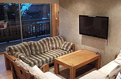 Viel-Alpe Ski Chalet | Beautiful south facing chalet up to 10 people