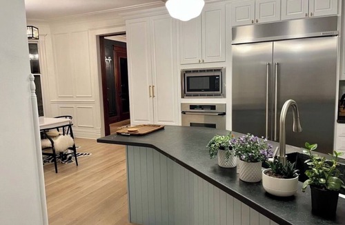 Oak Park House | Beautiful, spacious 5-bedroom house in downtown Oak Park very close to Chicago