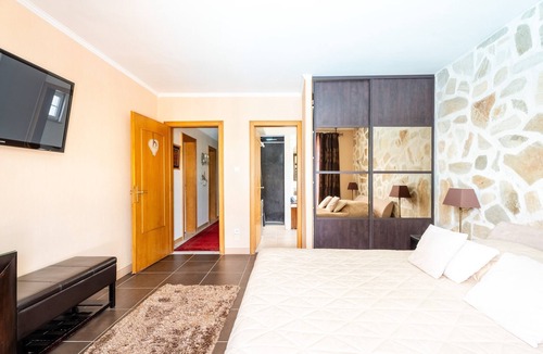 Hochfelden Bed & Breakfast | Bed and Breakfast 'Béatrice - Bien Être' with Shared Pool, Shared Terrace and Wi-Fi