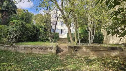 Sevres Apartment | Before making request, read my profile host at bottom of page # House, garden, Eiffel Tower, Palace of Versailles