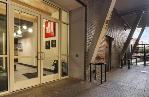 Lakeview Apartment | BEL1 Delightful 1BR/1BA Apartment in Belmont