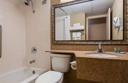 Council Bluffs Hotel | Best Western Crossroads Of The Bluffs