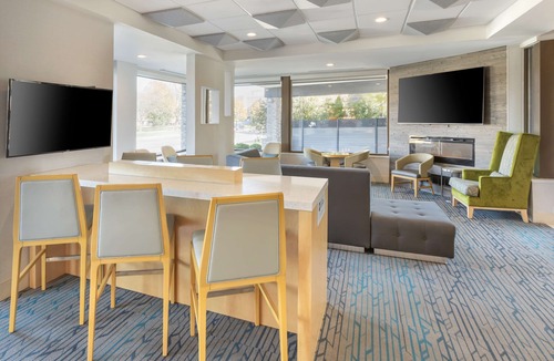 West Milwaukee Hotel | Best Western Plus Milwaukee West