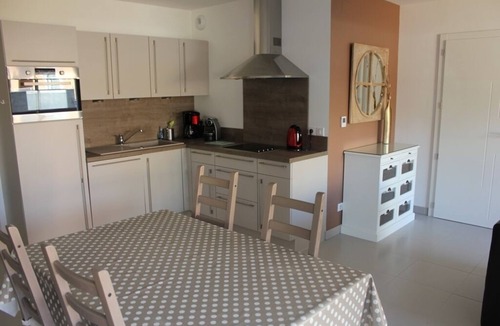 Gerardmer Apartment | Between the lake and town center, 75 m², enclosed parking, terrace, elevator, WIFI