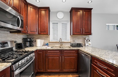Bloomingdale House | Bloomingdale FHS Rental