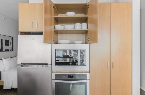 Streeterville Apartment | Blueground | Streeterville, pool & gym, nr Pier