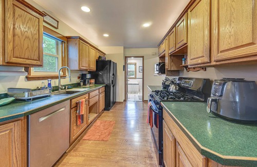 Spring Grove House | Boater's Base! Waterfront Chain O Lakes Hideaway