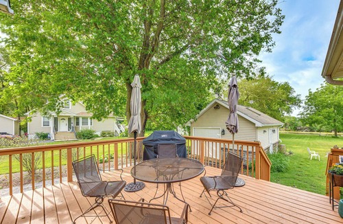 Spring Grove House | Boater's Base! Waterfront Chain O Lakes Hideaway
