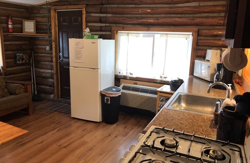 Mayfield Cabin | Cabin 2 closest small cabin to the water
