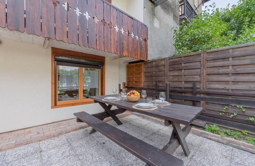 Chamonix City Centre Apartment | Calme Central Terrasse Chamonix Génépi, Chamonix, France