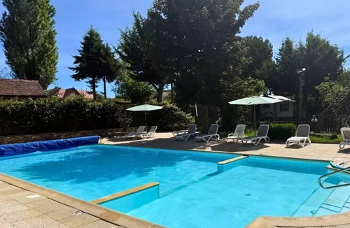 Messery Ski Chalet | Camping maeva Escapades Relais du Léman * - Premium Chalet 3 Rooms 5 People Air Conditioned + TV