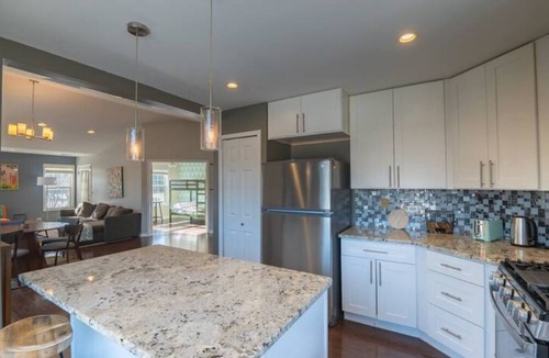 Wasco House | Casa de Chicago in Schaumburg!