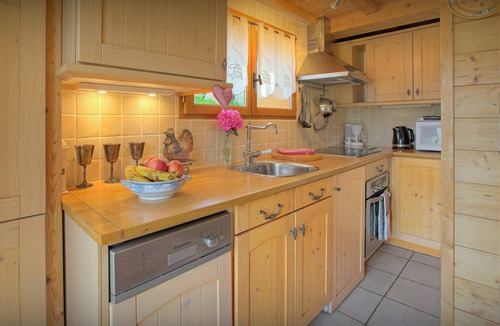 Manigod Ski Chalet | Chalet Chenavray - Manigod base for 10, spa & great skiing - OVO Network