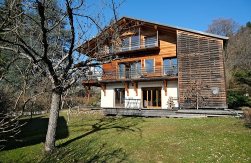 Saint-Gervais-les-Bains Ski Chalet | chalet in Saint-Gervais Mont Blanc. In the heart of the village 75m ², 2 mn walk