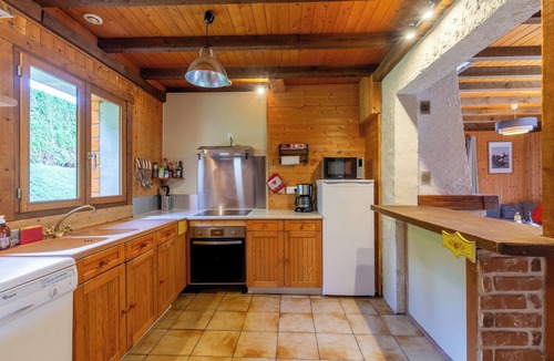 Manigod Ski Chalet | Chalet "L'Oréade" with Mountain View, Private Terrace & Wi-Fi
