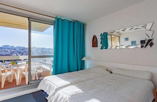 Biarritz Apartment | Charmant studio en centre-ville avec piscine proche Grande Plage - FR-1-3-410