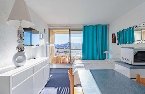 Biarritz Apartment | Charmant studio en centre-ville avec piscine proche Grande Plage - FR-1-3-410