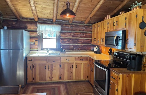 Land O Lakes Cabin | Charming 2-bedroom log cabin in Land O' Lakes, Wi.