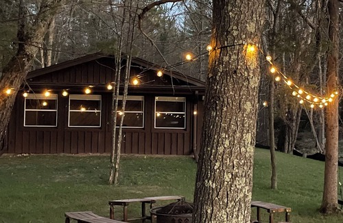 Land O Lakes Cabin | Charming 2-bedroom log cabin in Land O' Lakes, Wi.