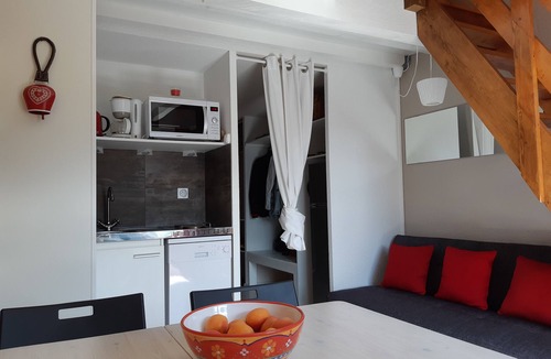 Manigod Apartment | Charming and cozy apartment with superb views of the Aravis!