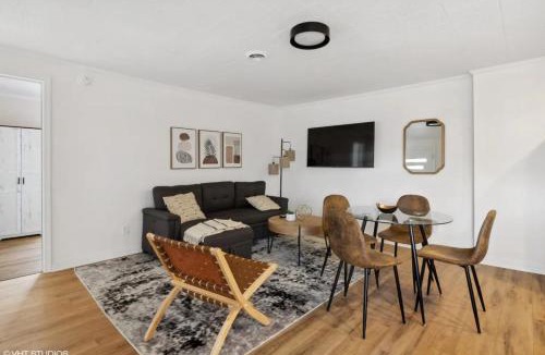 Ottawa Apartment | Charming and Modern 2BR in the Heart of Ottawa