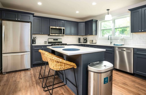 Lake Geneva House | Charming Downtown Lake Geneva Getaway!