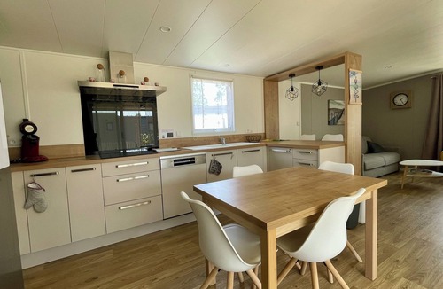 Les Mathes House | Charming ecolodge with heated pool all year round