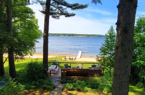 Whitehall Cottage | Charming Frank Lloyd Wright Gale Cottage-Very Few Steps-Beach, Yard, Dock & Deck