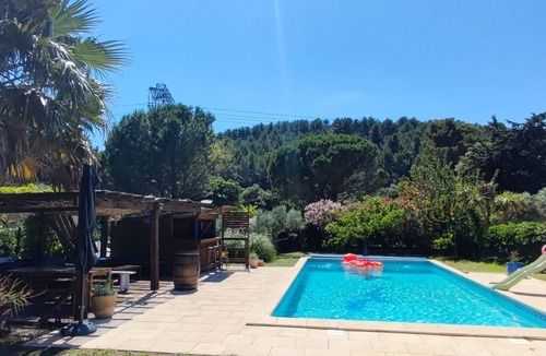 Istres House | Charming house classified 3 stars/3 ears "Gîtes de France" surrounded by nature