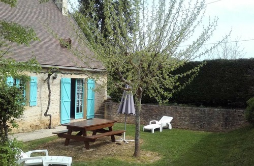 Saint-Avit-Riviere Cottage | Charming Perigord house with jacuzzi, 2 bedrooms near Monpazier