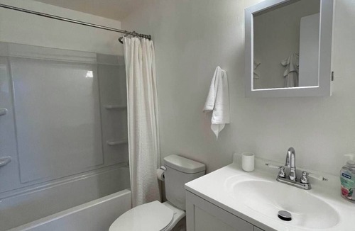 Madison Apartment | Charming, Recently-Renovated 1-Bedroom Madison Apartment