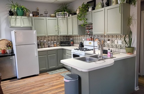 Woodstock Apartment | Charming Woodstock Square Retreat