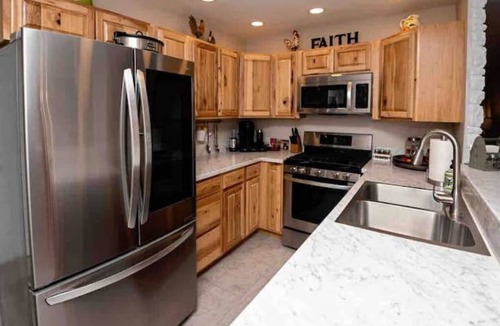 Niles House | Cheerful home-Niles. 5 Miles to Notre Dame, 25-30 Miles to Lake Mich Beaches