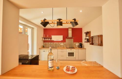 Chevigny Apartment | Chevilyna - cosy - calme-climatisation-jardin-animaux autorisés