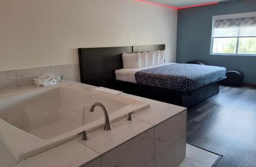 Westmont Hotel | Chicago Club Inn & Suite