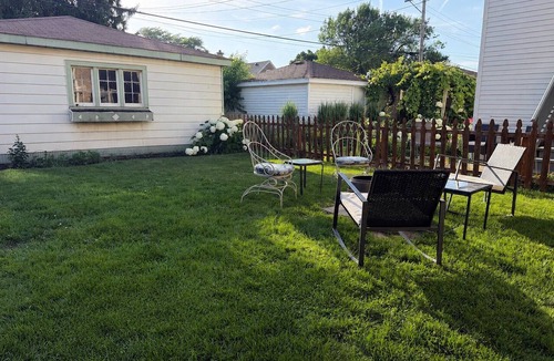 Dunning House | Chicago Home with gym - 15 min to O’Hare & Rosemont