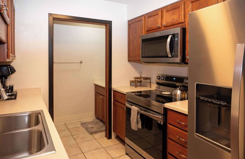 Downtown Apartment | City Council Chambers