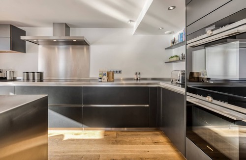 Les Praz-de-Chamonix House | Clarines · Where the Fields Meet Mont Blanc
