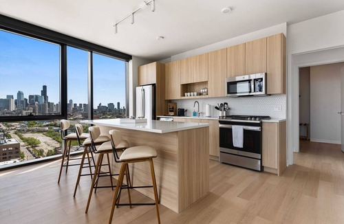 River North Apartment | Cloud9|6 apartments @Licoln Park|The Willow
