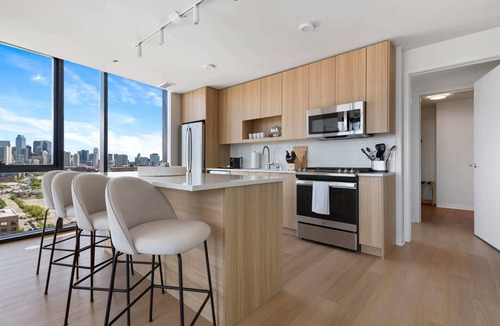 River North Apartment | Cloud9|6 apartments @Licoln Park|The Willow