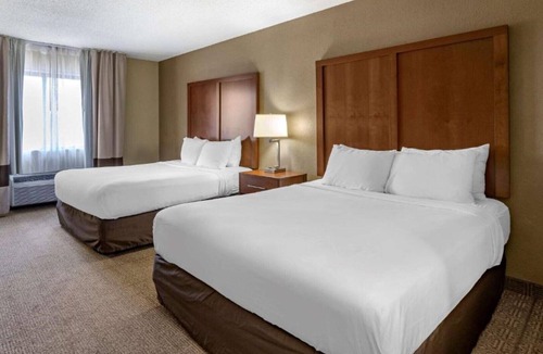 Moline House | Come stay with us in the Quad Cities