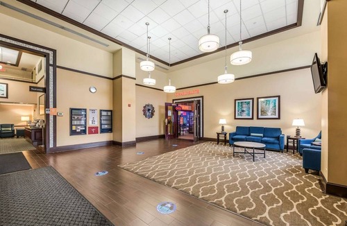 Schiller Park Hotel | Comfort Suites Chicago O'Hare Airport