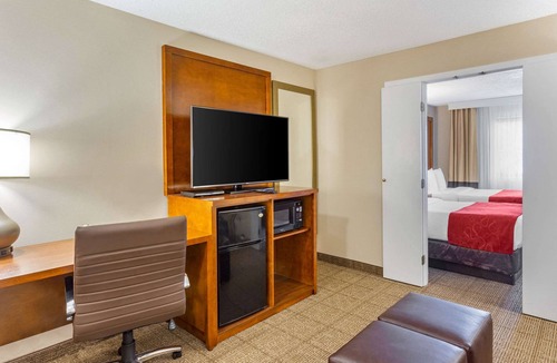 Oakbrook Terrace Hotel | Comfort Suites Oakbrook Terrace near Oakbrook Center