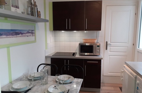Argeles Gazost Apartment | Comfortable Apartment with Mountain View, Private Terrace and Wi-Fi
