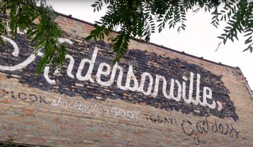Lakewood-Balmoral Apartment | Comfy Garden Suite in Andersonville