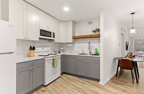 Orange Prairie Apartment | Concord C7 · Slice of the Good Life: Concord C7